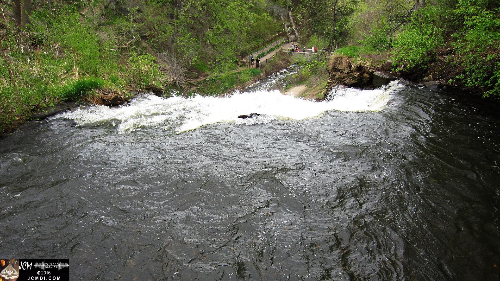 Minnehaha Falls (Minnesota) top of falls